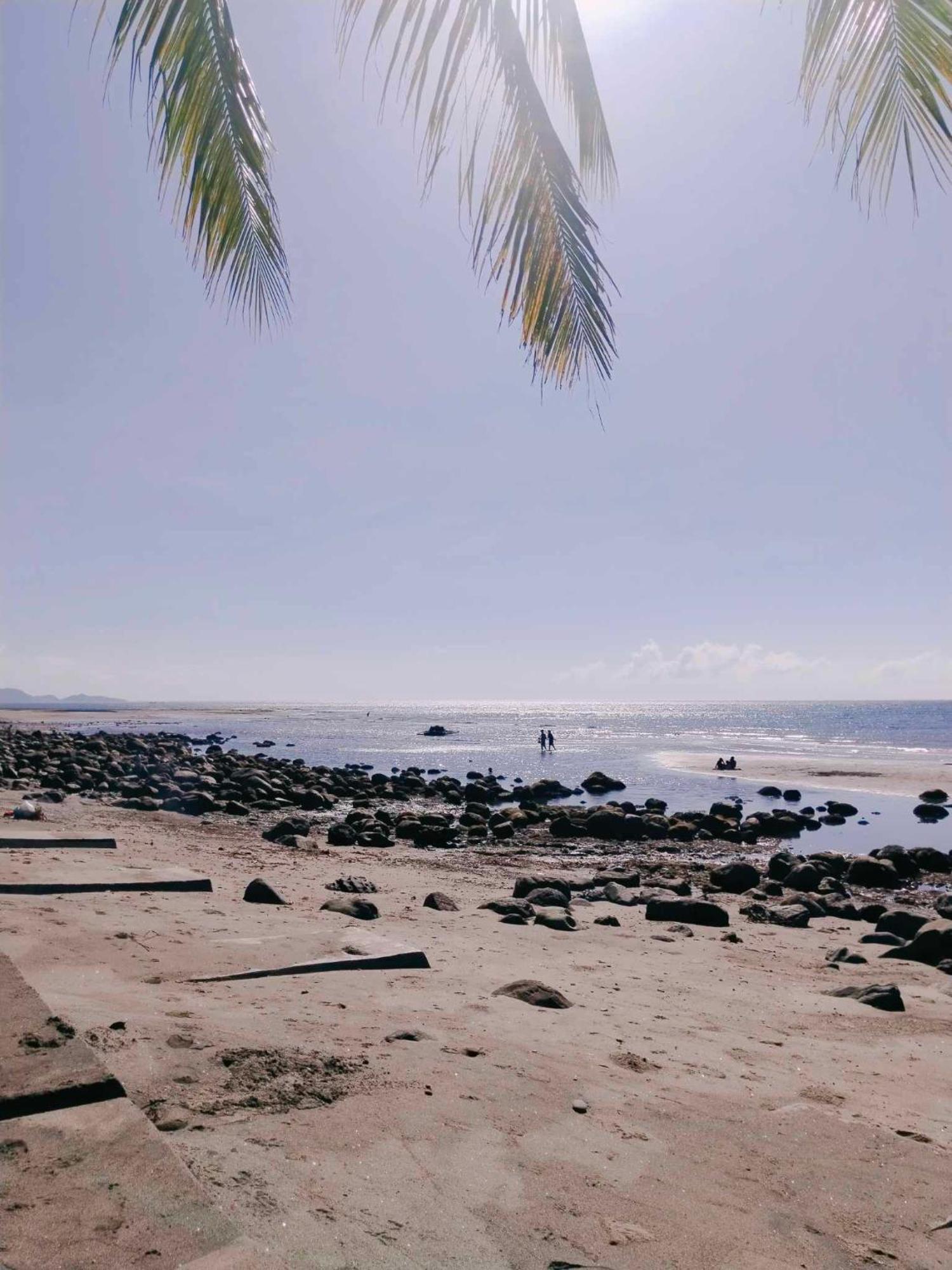 A Villas Resort & Restaurant Zamboanguita  Exteriör bild